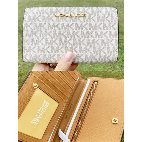 michael kors slim wallet women's.